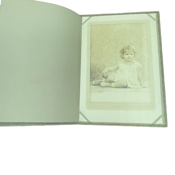 Vintage Photo Toddler Girl Blonde Curly Hair Baker’s Art Gallery Columbus OH - Picture 1 of 5